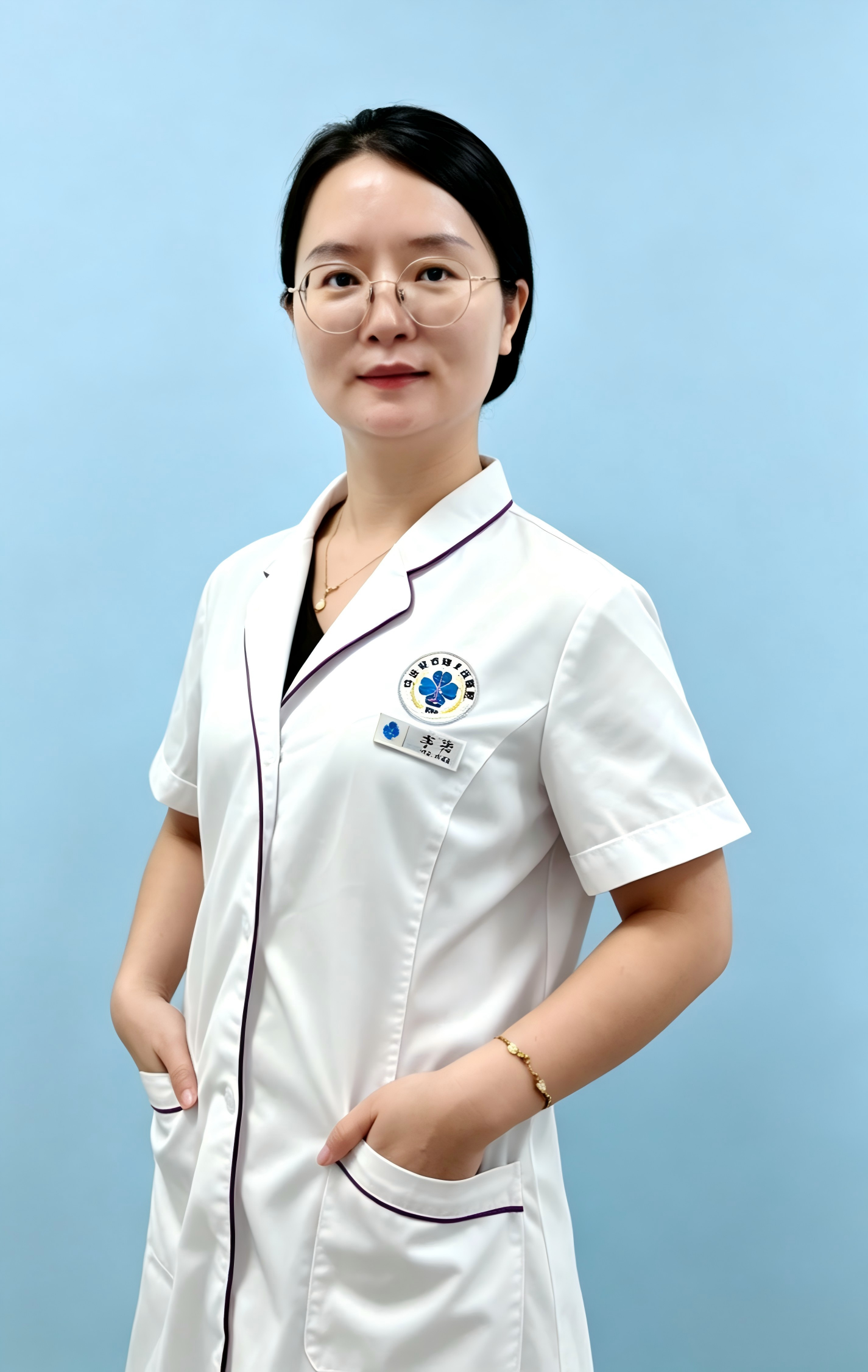 李芳